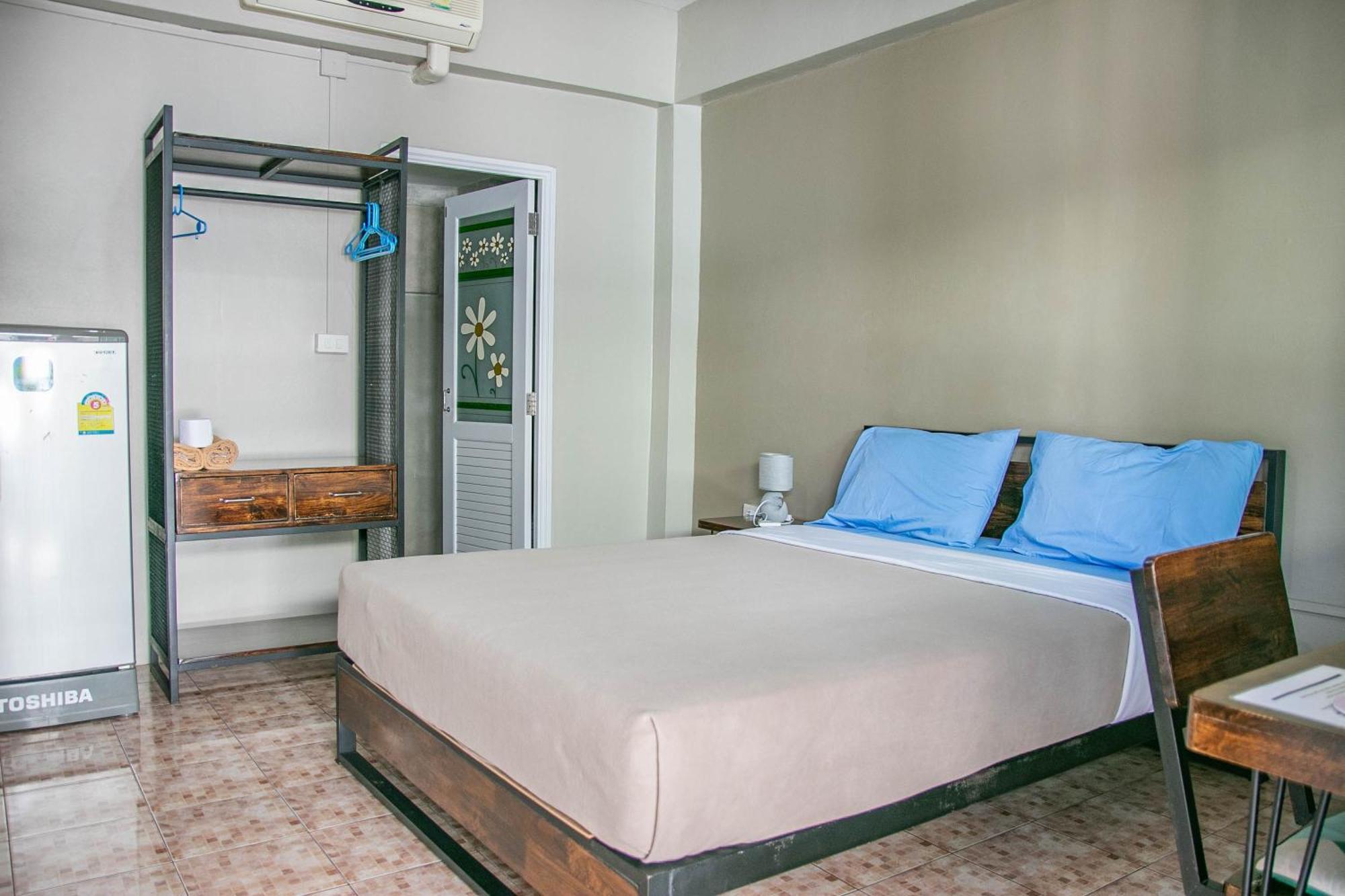 Chada House Hotel Csiangmaj Kültér fotó
